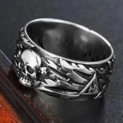 Bague De Pirate Existant Au XVIII Siècle -Pirate Costume Shop bague de pirate existant 2