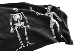 Drapeau De Black Bart Combattant La Mort -Pirate Costume Shop black bart pirate