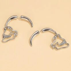 ▷ Boucles D'Oreilles Tête De Mort Femme -Pirate Costume Shop boucle d oreille femme tete de mort skull argente