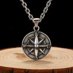 ▷ Collier Boussole Homme Pirate -Pirate Costume Shop collier boussole homme pirate