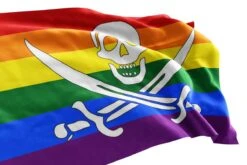Drapeau Pirate LGBT - Pavillon Noir Original -Pirate Costume Shop drapeau arce en ciel lgbt