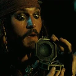 ▷ Collier Boussole Pirates Des Caraïbes -Pirate Costume Shop pirate des caraibes boussole